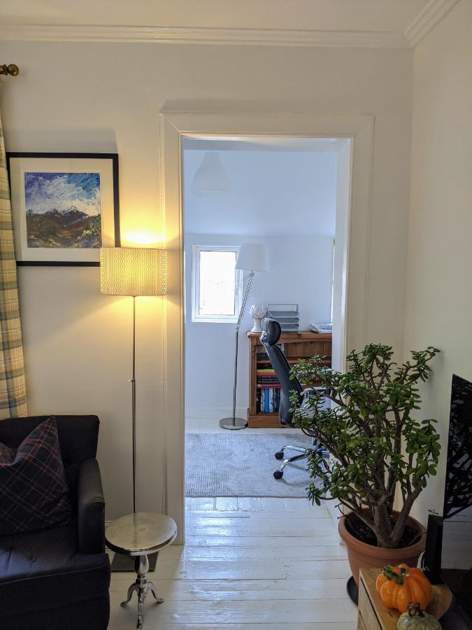 Central Hawick Spacious Stylish Flat With Log Burner Exteriér fotografie