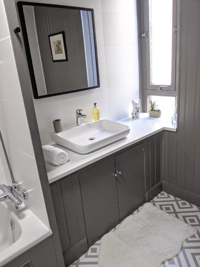 Central Hawick Spacious Stylish Flat With Log Burner Exteriér fotografie